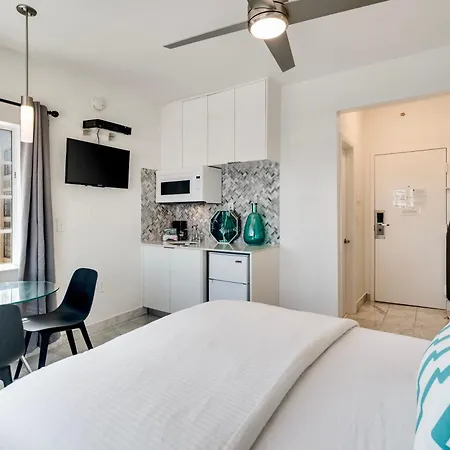 Best Location By The Beach ! Free Wifi - Tv - All Amenities Miami Beach Exterior photo