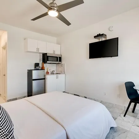 Best Location By The Beach ! Free Wifi - Tv - All Amenities Miami Beach Exterior photo