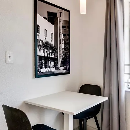 Best Location By The Beach ! Free Wifi - Tv - All Amenities Miami Beach Exterior photo