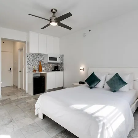 Best Location By The Beach ! Free Wifi - Tv - All Amenities Miami Beach Exterior photo