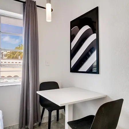 Best Location By The Beach ! Free Wifi - Tv - All Amenities Miami Beach Exterior photo