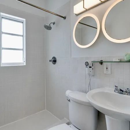 Best Location By The Beach ! Free Wifi - Tv - All Amenities Miami Beach Exterior photo